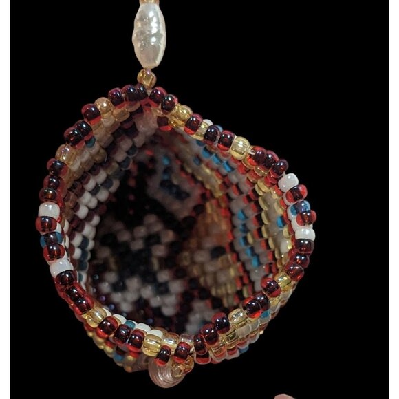 Hand Beaded Glass Amulet Bag Necklace With Heart Pattern - Picture 3 of 7